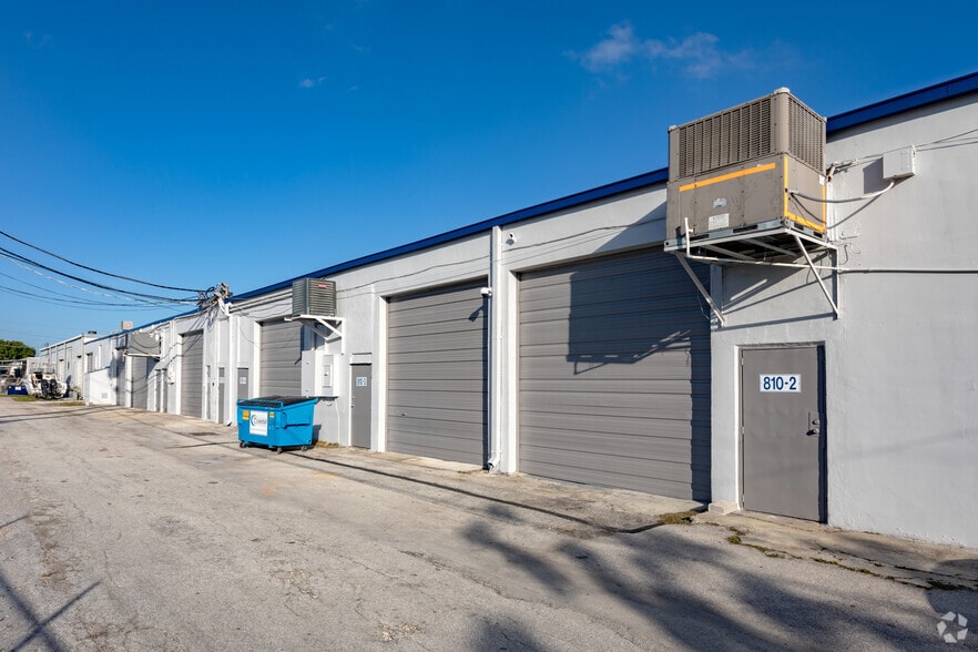 More Photos Of 710-716 NW 57th St, Fort Lauderdale Unknown For Lease