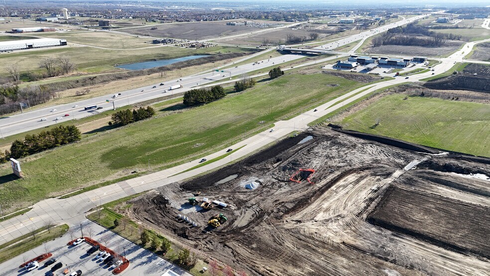 More Photos Of Plum Dr @ 100th St, Urbandale Land For Sale