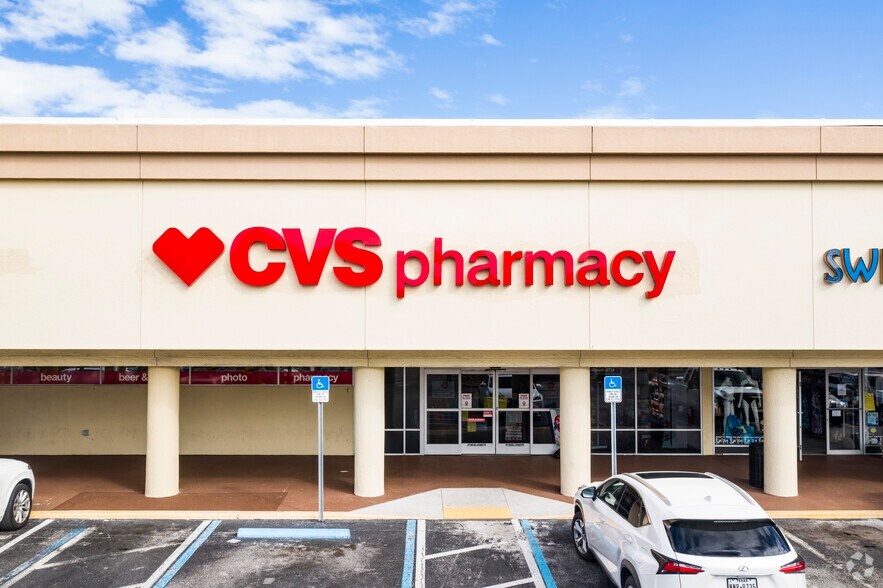 More Photos Of 4615-4685 Gulf Blvd, Saint Pete Beach Restaurant For Lease