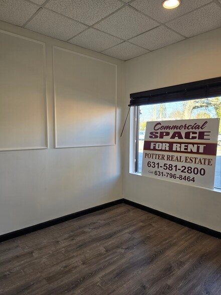More Photos Of 117 Main St, East Islip Freestanding For Lease