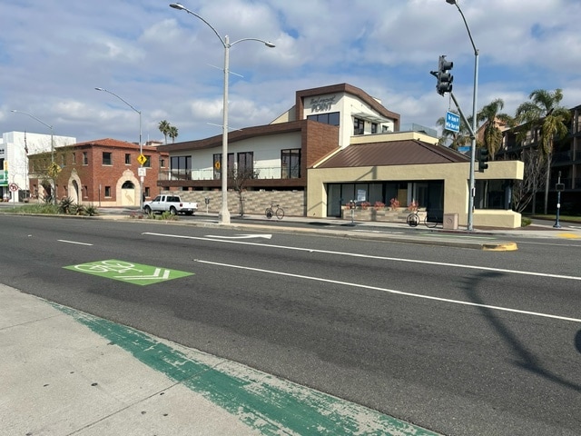 Primary Photo Of 5375-E 2nd St, Long Beach Freestanding For Lease