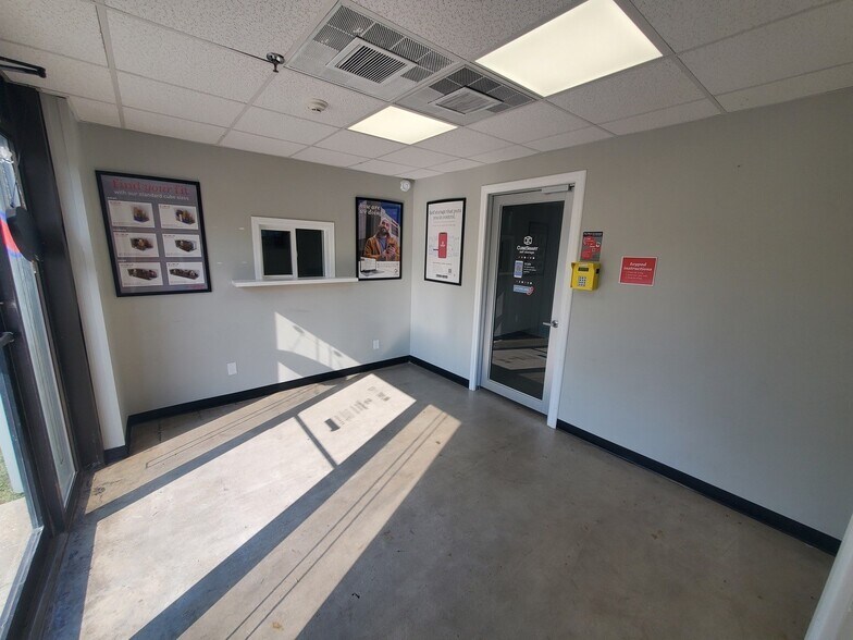 More Photos Of 1700 Taylor Ave, Springfield Self Storage For Sale