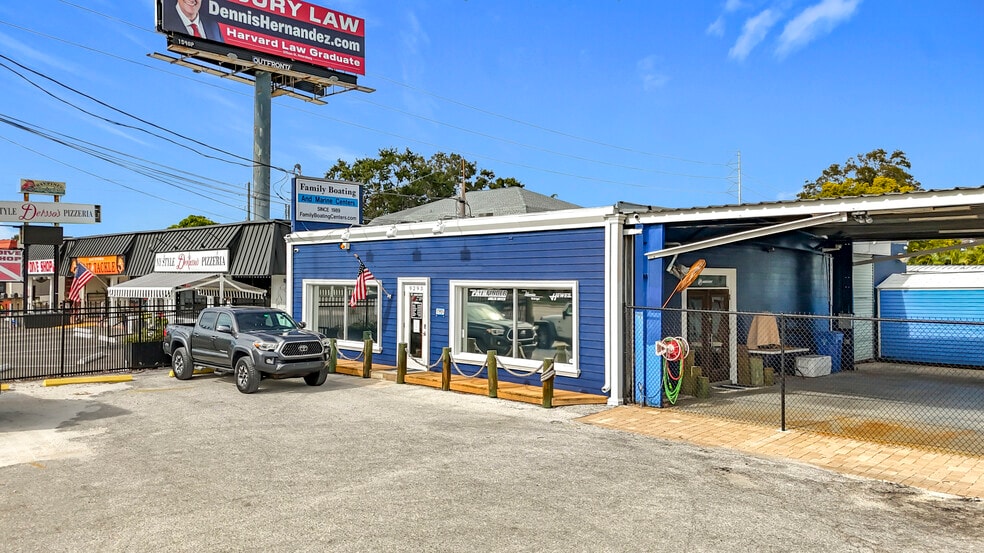 Primary Photo Of 9293 Bay Pines Blvd, Saint Petersburg General Retail For Lease