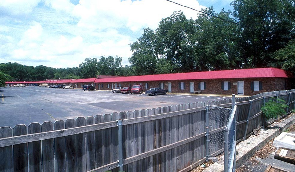 More Photos Of 2459 Roosevelt Hwy, Atlanta Office For Sale