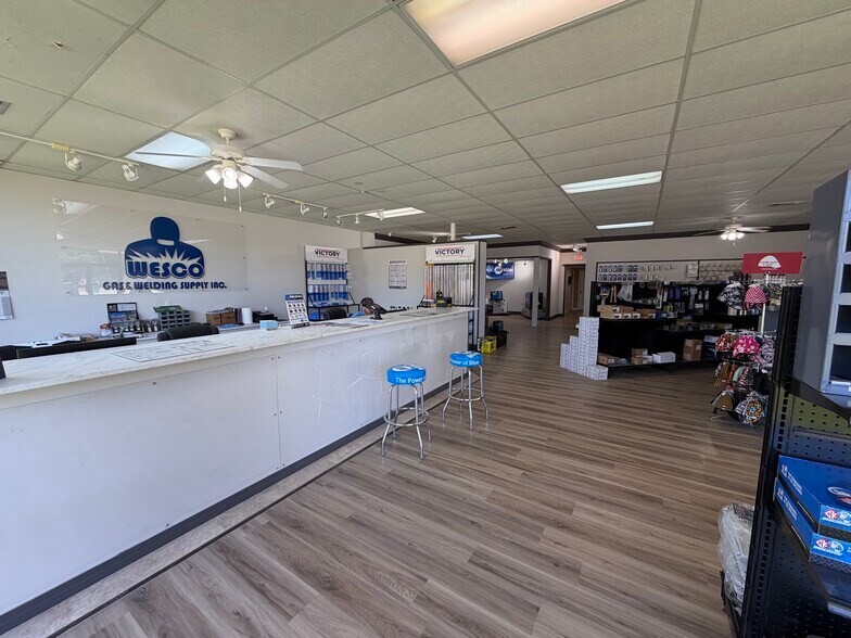 More Photos Of 431 Racetrack Rd Nw, Fort Walton Beach Flex For Sale