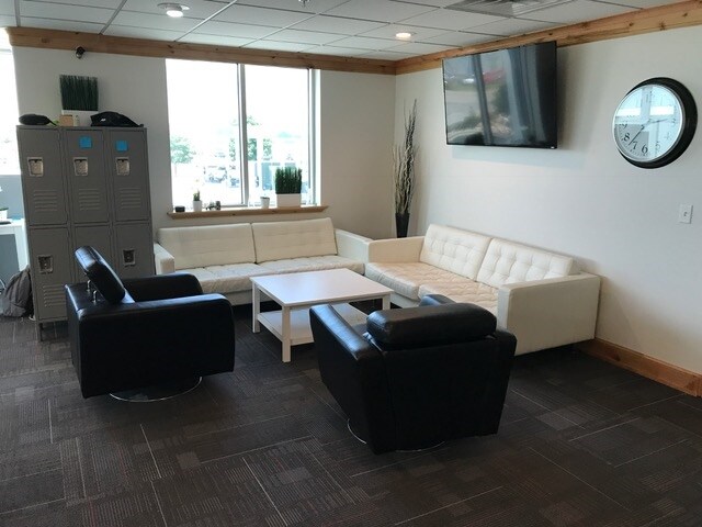 More Photos Of 476 N 1500 W, Orem Light Manufacturing For Sale