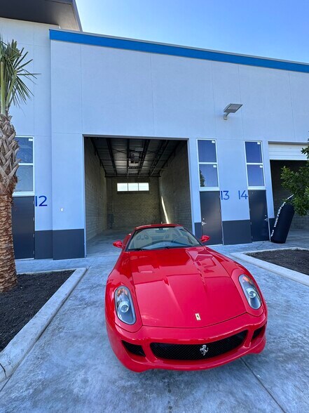 More Photos Of 15375 Corporate N rd, Jupiter Industrial For Sale