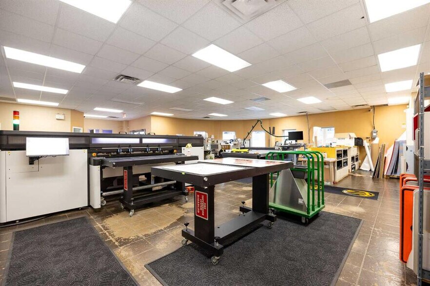 More Photos Of 195 Mackay Cres, Fort McMurray Warehouse For Sale