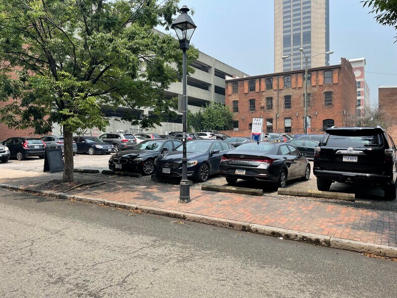 More Photos Of 1417-1423 E Cary St, Richmond Apartments For Lease