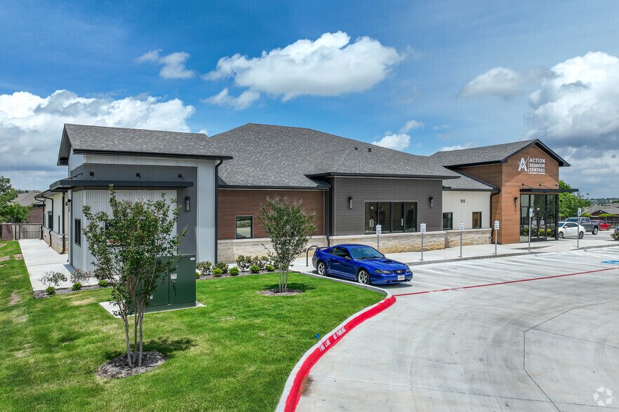 Primary Photo Of 516 W Bonds Ranch Rd, Fort Worth Medical For Sale