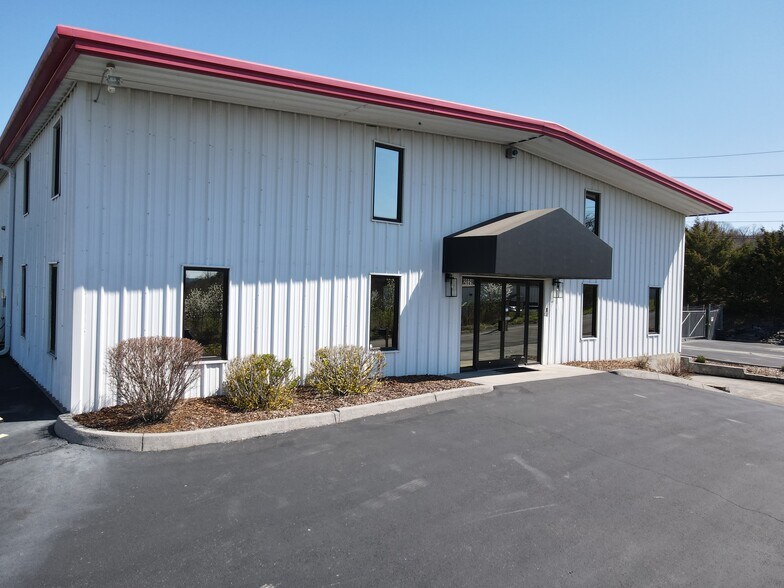 More Photos Of 2029 Brookside Ln, Kingsport Industrial For Sale