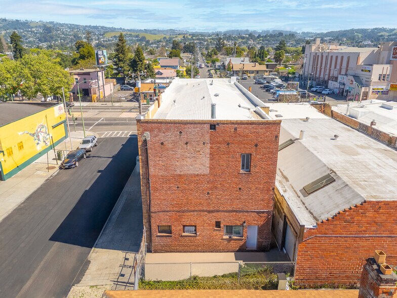 More Photos Of 8801 International Blvd, Oakland Storefront Retail Residential For Sale