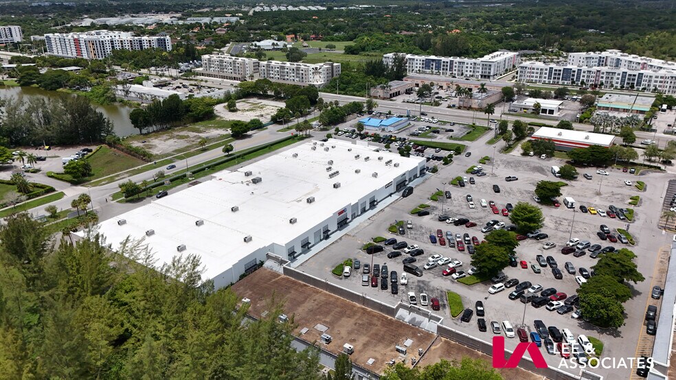 More Photos Of 27455 S Dixie Hwy, Homestead Storefront For Lease