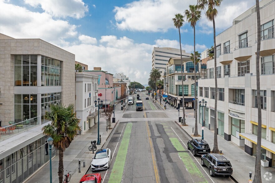 More Photos Of 1311-1313 3rd Street Prom, Santa Monica Apartments For Lease
