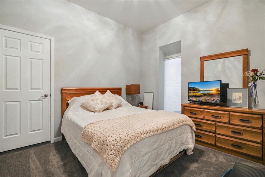 More Photos Of 1904 PA-940, Pocono Pines General Retail For Sale