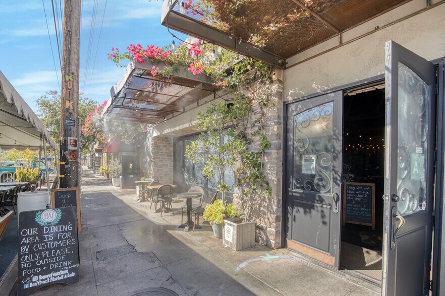 More Photos Of 3155-3157 Glendale Blvd, Los Angeles Restaurant For Lease