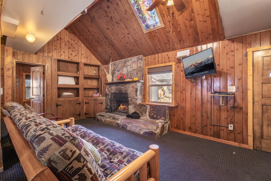 More Photos Of 40229 Big Bear Blvd, Big Bear Lake Hotel For Sale