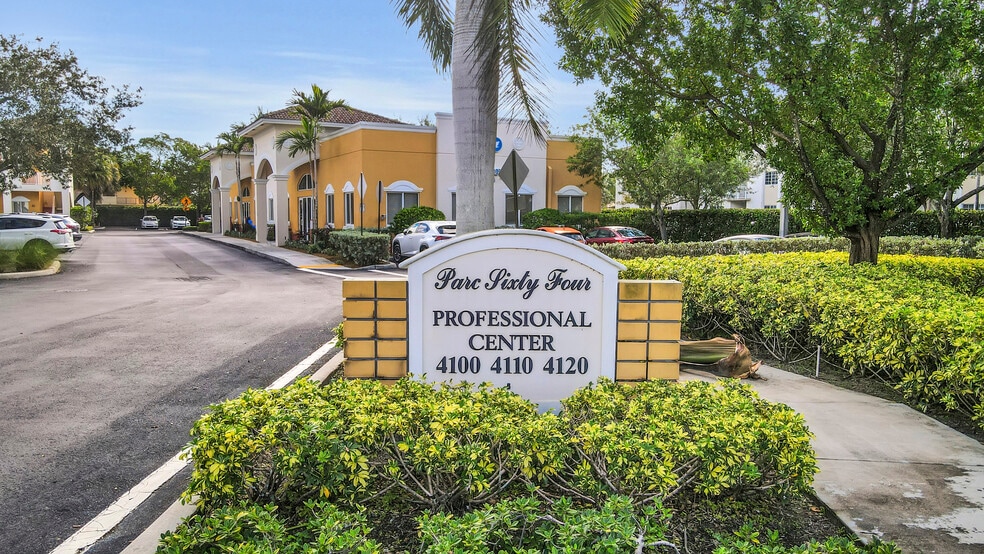 More Photos Of , Hollywood Office For Sale