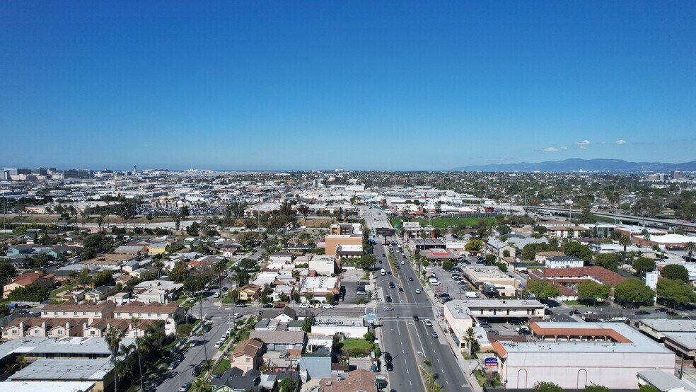 More Photos Of 550 W Manchester Blvd, Inglewood Freestanding For Sale