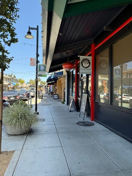 More Photos Of 6201 Antioch St, Oakland Office Residential For Sale