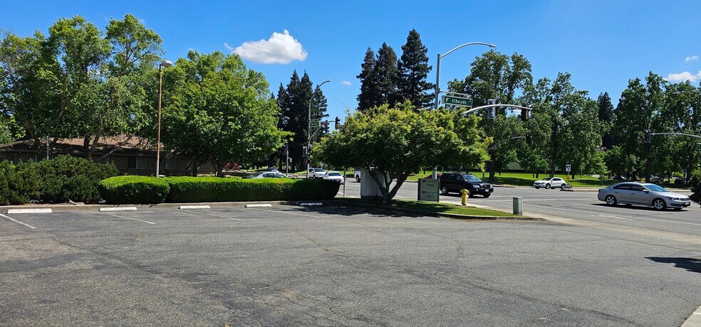 More Photos Of 1425 Butte House Rd, Yuba City Office For Lease