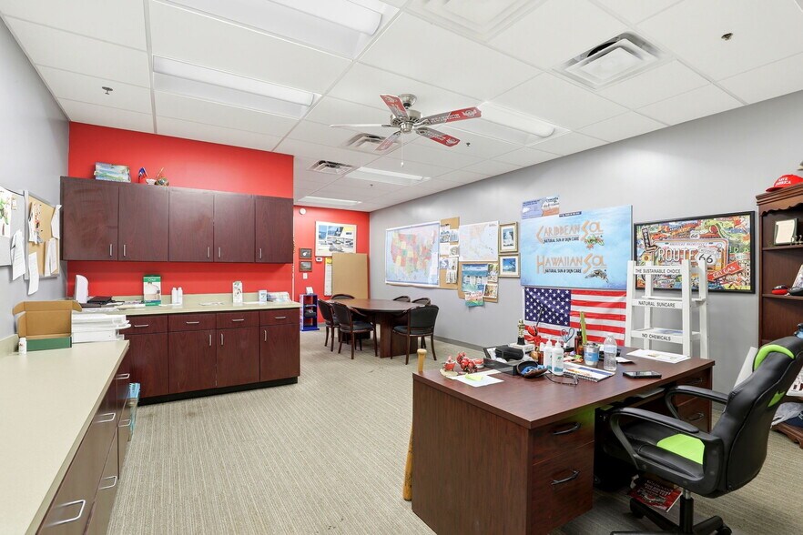 More Photos Of 6881 Kingspointe Pky, Orlando Flex For Sale