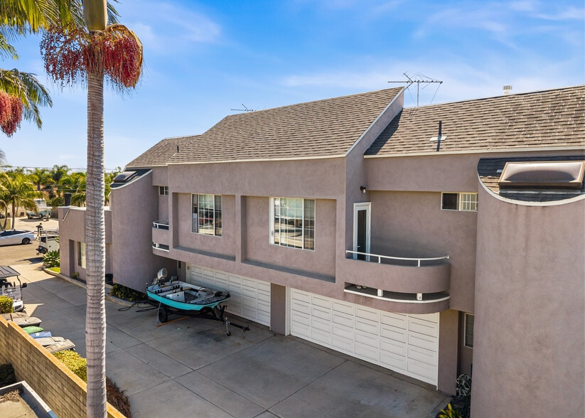 More Photos Of 181 Cecil Pl, Costa Mesa Multifamily For Sale