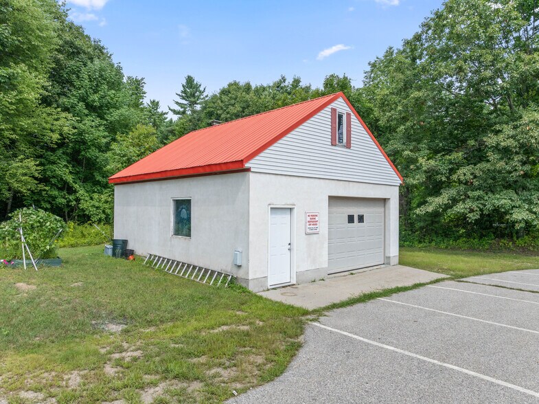 More Photos Of 322 NH Route 104, New Hampton General Retail For Sale