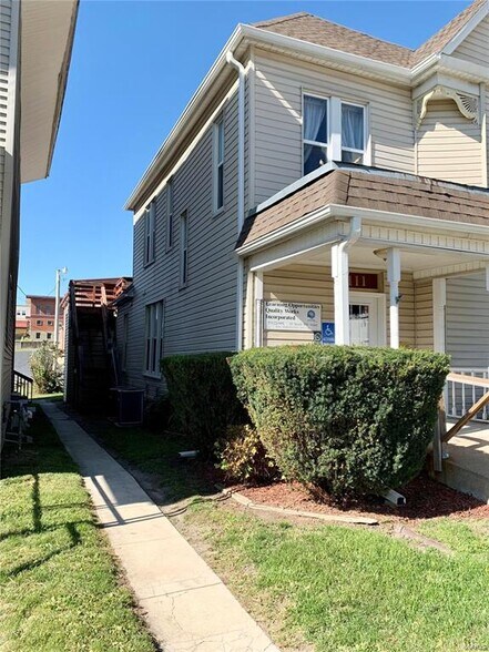 More Photos Of 111 S 10th St, Hannibal Office For Sale
