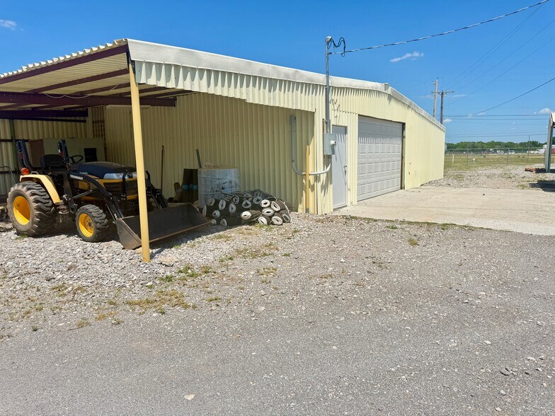 More Photos Of 4310 S 4th St, Chickasha Freestanding For Sale