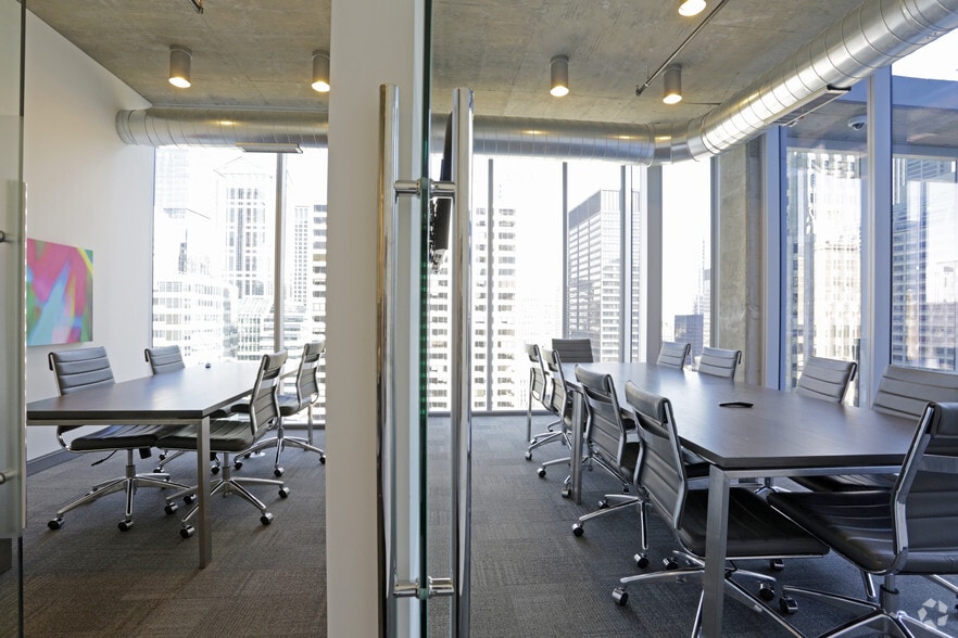 More Photos Of 215 W Lake St, Chicago Apartments For Lease