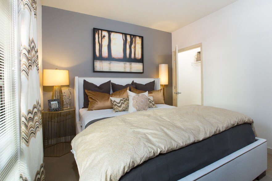 More Photos Of 1155 4th St, San Francisco Apartments For Lease