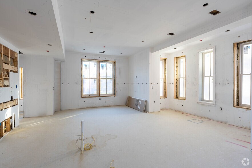 More Photos Of 421 T St NW, Washington Apartments For Sale