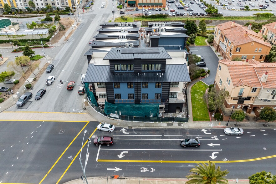 More Photos Of 889 Mc Lellan Dr S, South San Francisco Apartments For Sale