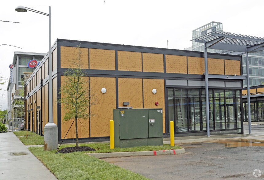 More Photos Of 1499 Cornerside Blvd, Vienna Storefront For Lease