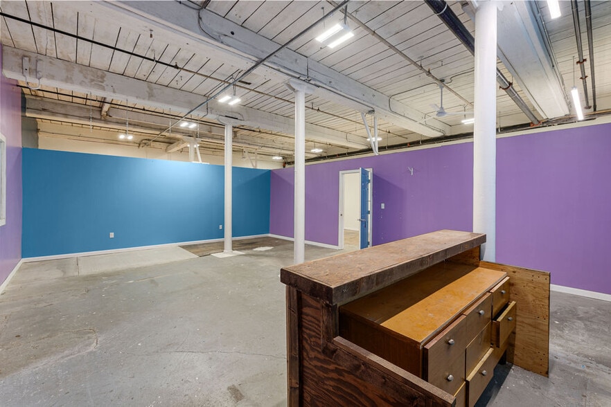 More Photos Of 28 Anawan St, Fall River Manufacturing For Sale