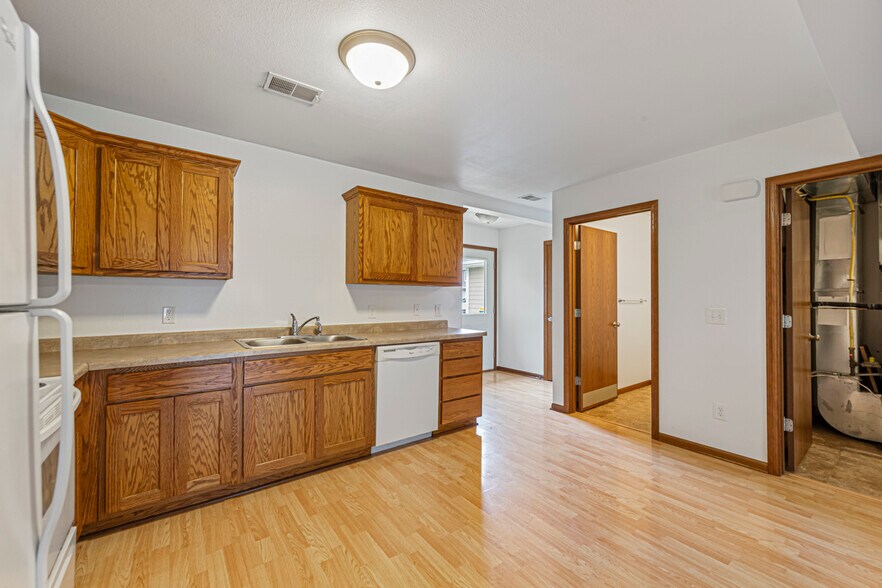 More Photos Of 665 El Dorado Ln SE, Owatonna Multifamily For Sale