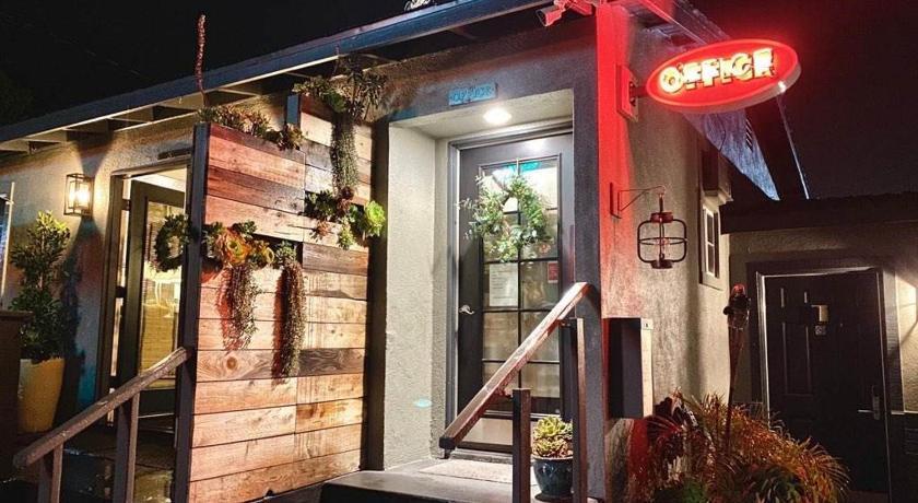 More Photos Of 653 Shell Beach Rd, Pismo Beach Hotel For Sale