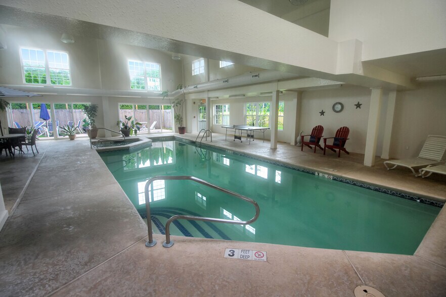 More Photos Of 115 W Lake Rd, Mayville Hotel For Sale