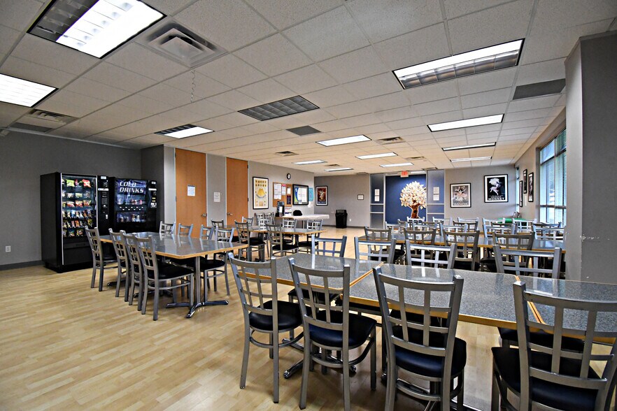 More Photos Of 10401 Town Park Dr, Houston Medical For Lease