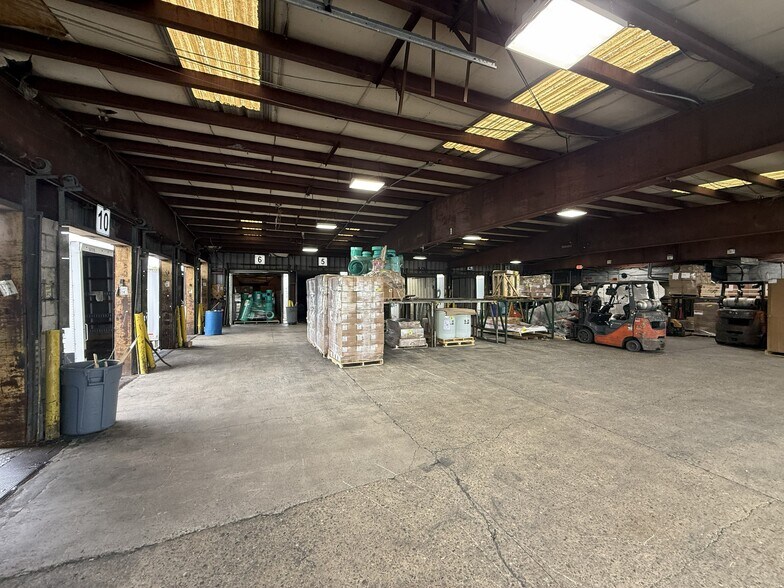 More Photos Of 18 Stone Castle Rd, Rock Tavern Truck Terminal For Sale