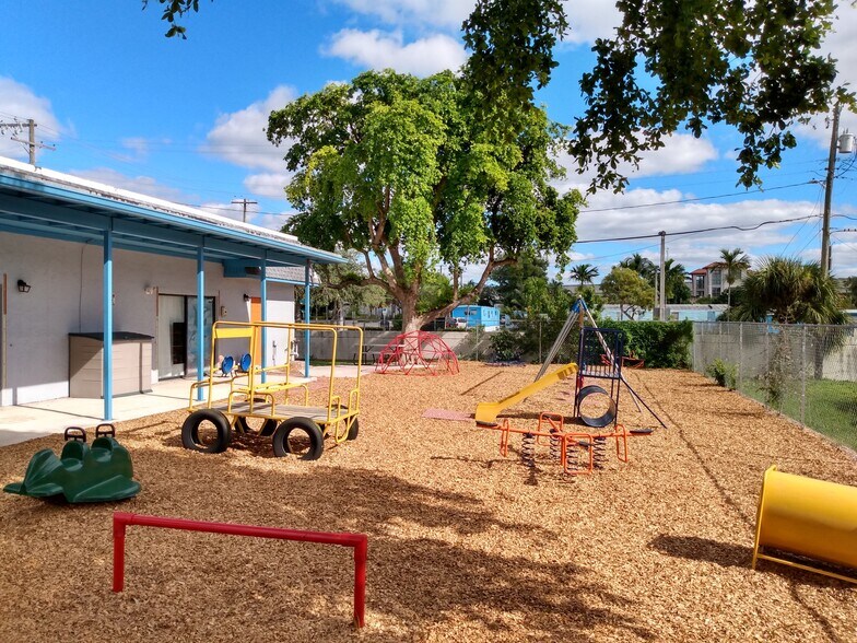 More Photos Of 1845 Lake Worth Rd, Lake Worth Daycare Center For Sale