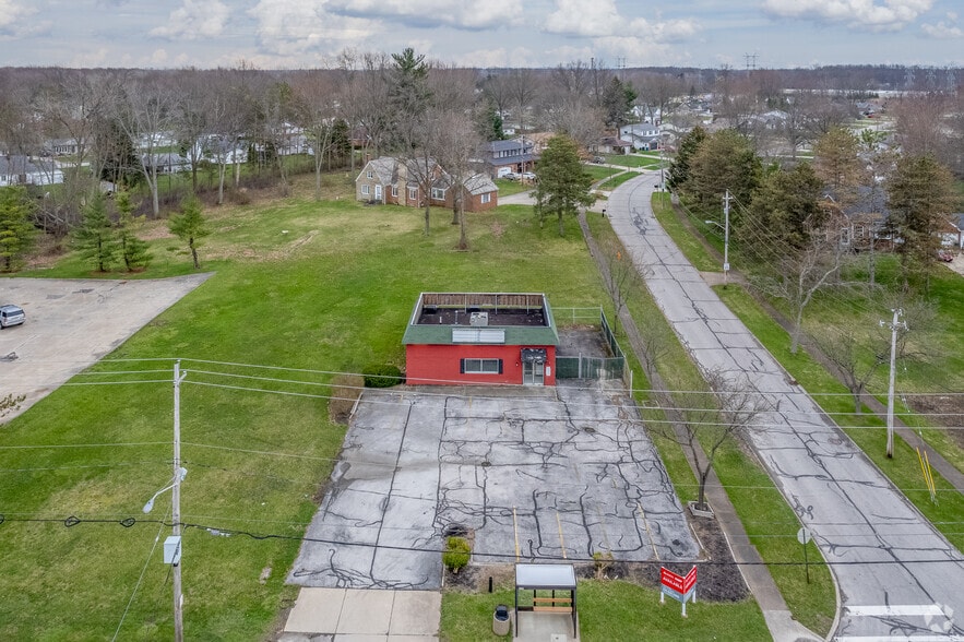 More Photos Of 30791 Lorain Rd, North Olmsted Freestanding For Sale