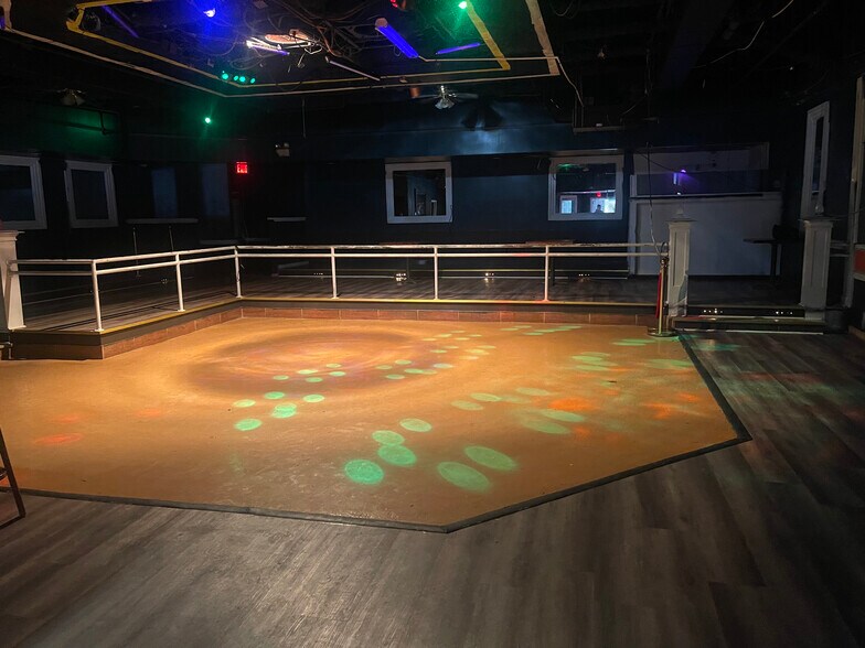 More Photos Of 551 Hwy 58 E, Norton Hotel For Lease