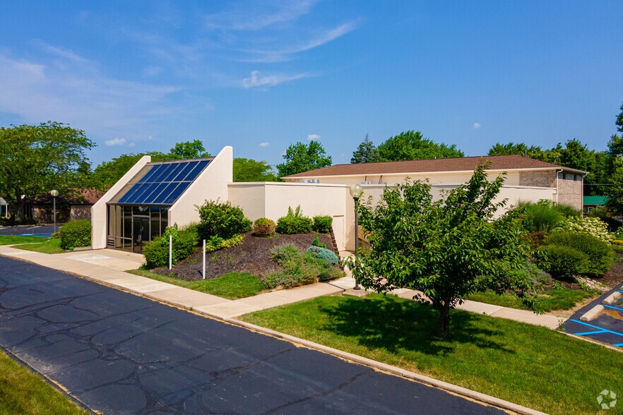Primary Photo Of 1515 S 19th St, Elwood Office For Sale