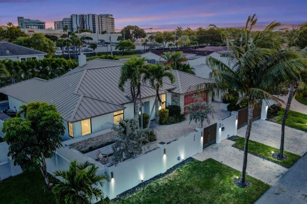 Primary Photo Of 2460 NE 36th St, Fort Lauderdale Specialty For Sale