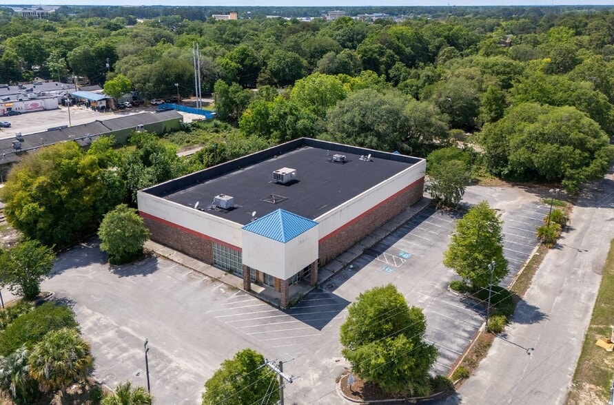 Primary Photo Of 1858 Remount Rd, Charleston General Retail For Sale