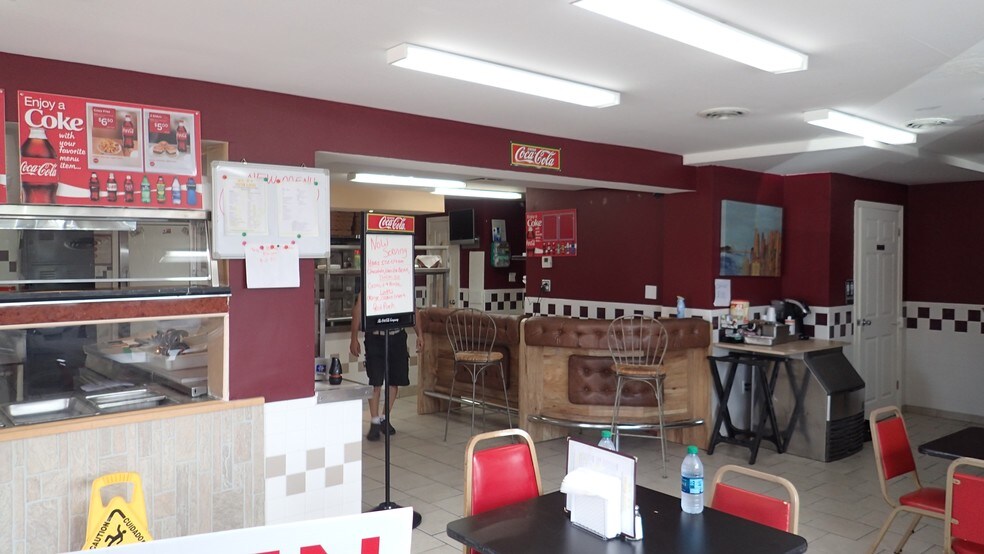 More Photos Of 1130 Pembroke Rd, Bethlehem Storefront Retail Residential For Lease