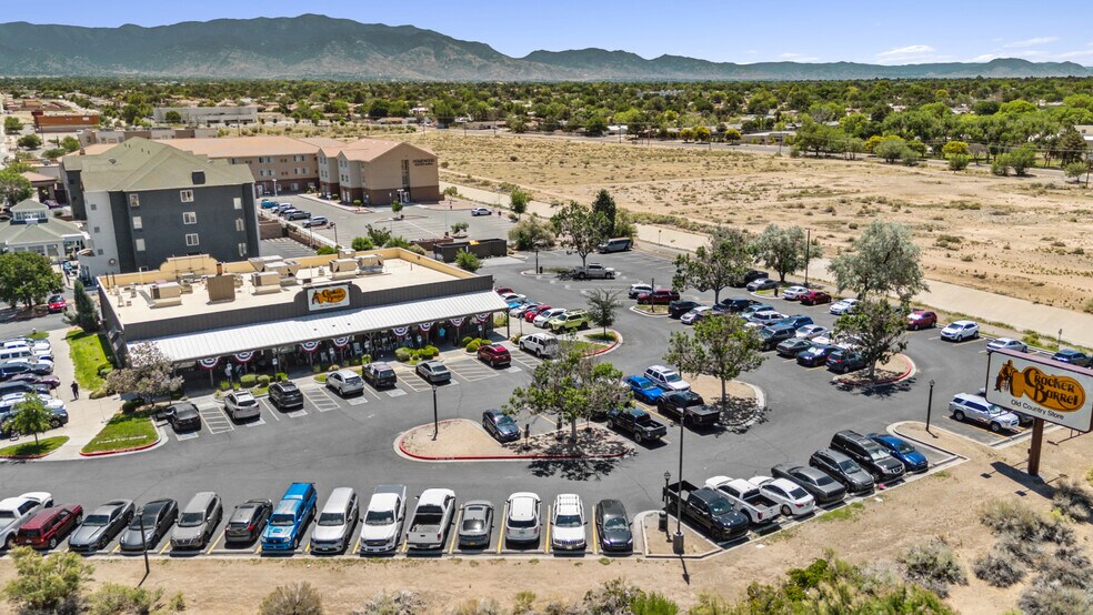 More Photos Of 5200 San Antonio Dr NE, Albuquerque Restaurant For Sale