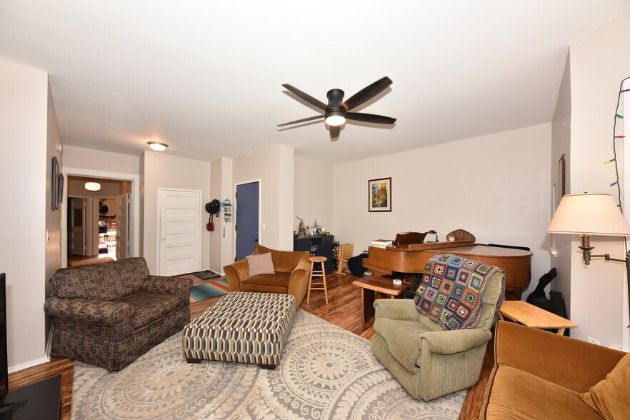 More Photos Of 1816 E Kane Pl, Milwaukee Apartments For Sale